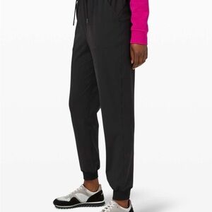Lululemon Keep Moving Jogger Black